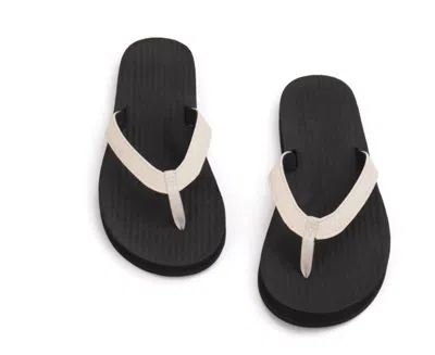 Indosole Women Color Combo Flip Flops In Black/sea Salt
