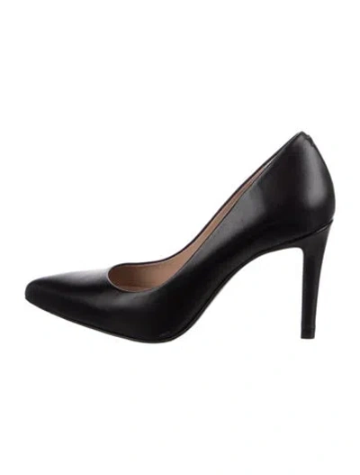 Pre-owned Inez Leather Pumps In Black