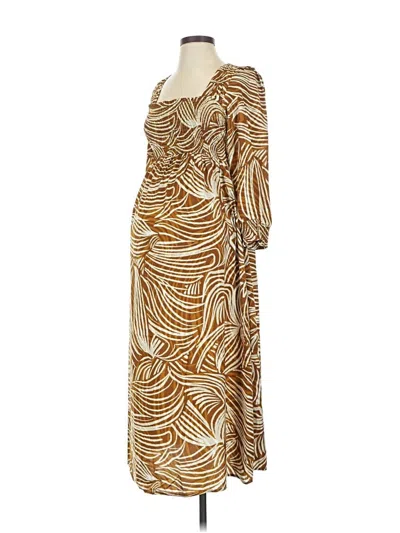 Pre-owned Ingrid & Isabel Casual Dress In Brown