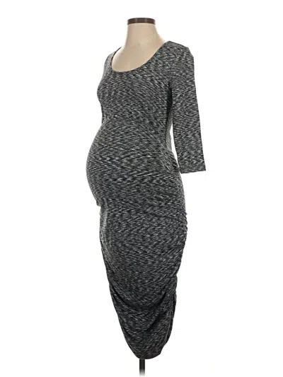 Pre-owned Ingrid & Isabel Casual Dress In Gray