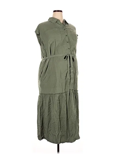 Pre-owned Ingrid & Isabel Casual Dress In Green