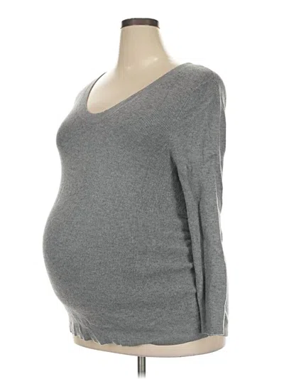 Pre-owned Ingrid & Isabel Long Sleeve T-shirt In Gray