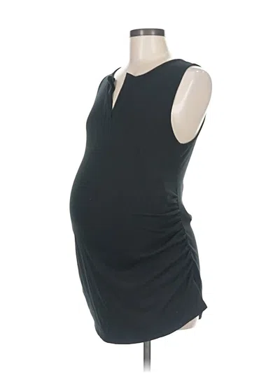 Pre-owned Ingrid & Isabel Sleeveless T-shirt In Black
