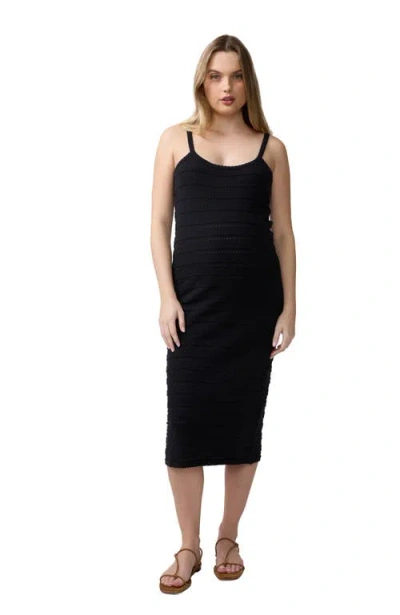 Ingrid & Isabel Smocked Linen Short In Black