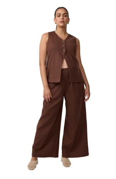 Ingrid & Isabel Smocked Linen Wide Leg Pant In Brown