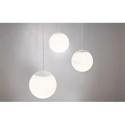Innermost Drop 1 - Light Single Globe Pendant In Brass;white