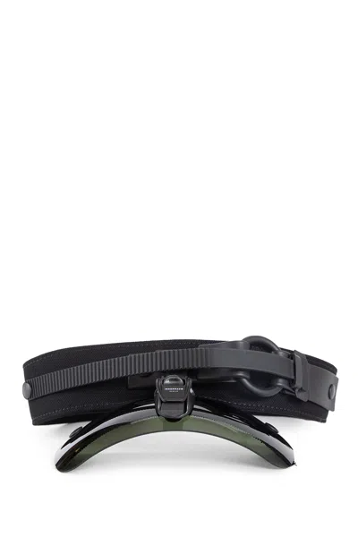 Innerraum Woman Black Hats