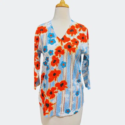 Inoah Women's Poppy Breeze A-line Top In Blue