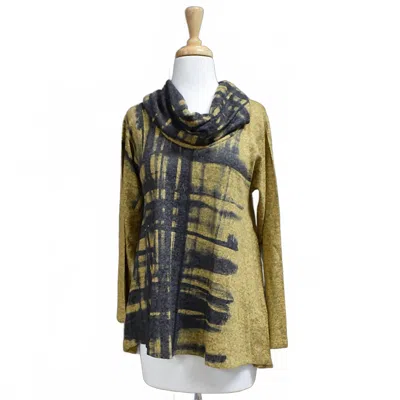 Inoah Women's Shady Top In Ochre In Multi