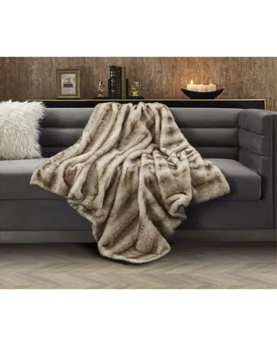 Inspired Home Mckayla Fuzzy Throw In Brown