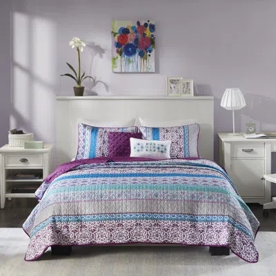 Intelligent Design Joni Reversible Quilt Set With Throw Pillows In Purple,blue
