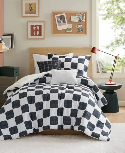 Intelligent Design Miley Checkered 4-pc. Comforter Set, Twin/twin Xl In Black,white