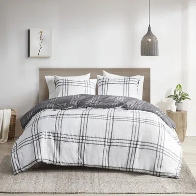 Intelligent Design Pike Plaid Reversible Comforter Set In White,gray