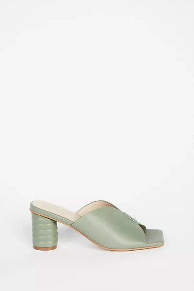 INTENTIONALLY BLANK KAMIKA HEELS