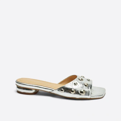 Intentionally Blank Sadie Metallic Sandal In Grey