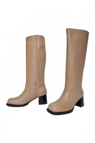 Intentionally Blank Women's Alibi Boot In Mushroom In Brown