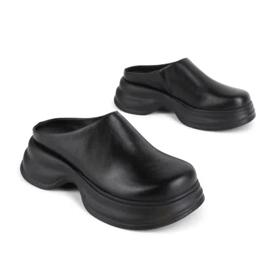 Intentionally Blank Women's Black Malix Platform Mule