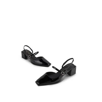 Intentionally Blank Women's Marche Slingback Mary Jane-black