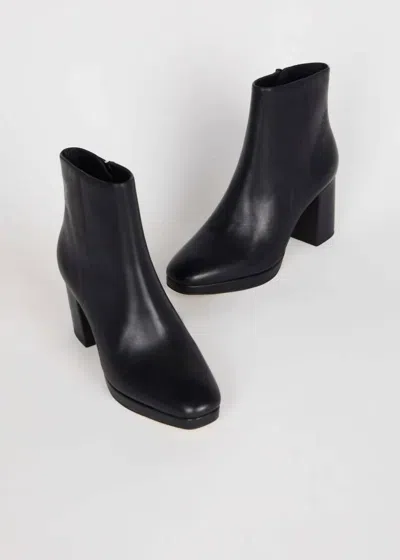 Intentionally Blank Women's Rachel Heeled Boot In Black