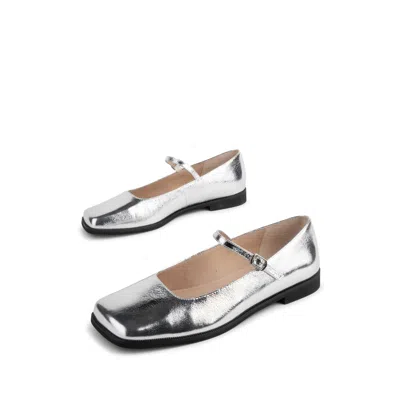 Intentionally Blank Women's Saturn Square Toe Mary Jane-silver