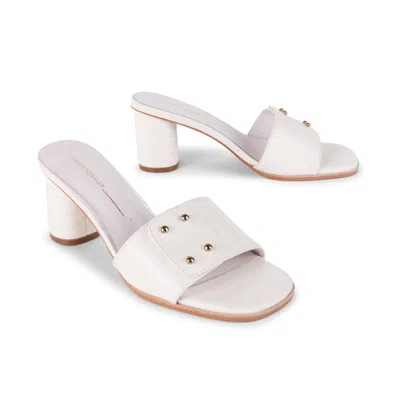 Intentionally Blank Women's White Kizmit Mule Heel