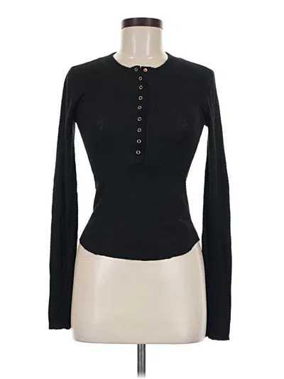 Pre-owned Intimately By Free People Long Sleeve T-shirt In Black