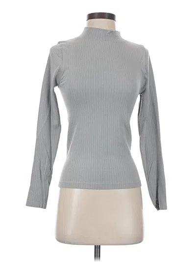 Pre-owned Intimately By Free People Long Sleeve Turtleneck In Gray