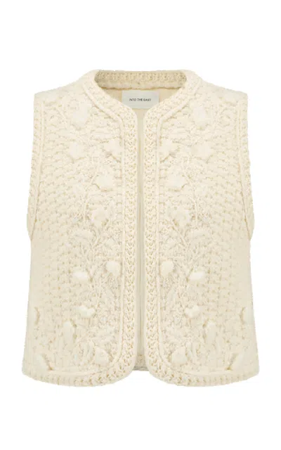 Into The East Hibiscus Vine Embroidered Wool-blend Vest In White