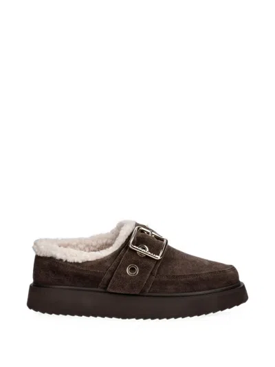 Inuikii Buckle-fastening Shearling-lined Slippers In Brown