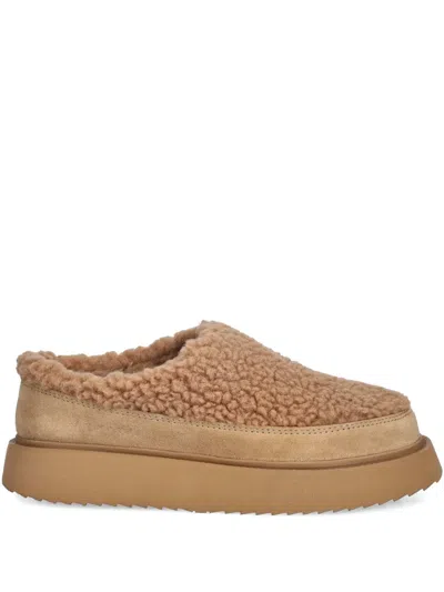 Inuikii Curly Micro Slippers In Brown