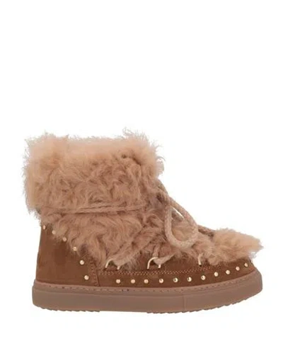 Inuikii Woman Ankle Boots Camel Size 8 Leather, Shearling In Sand