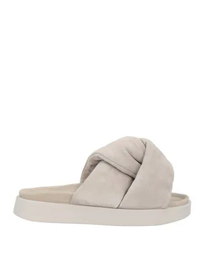 Inuikii Woman Sandals Light Grey Size 7 Leather In Gray