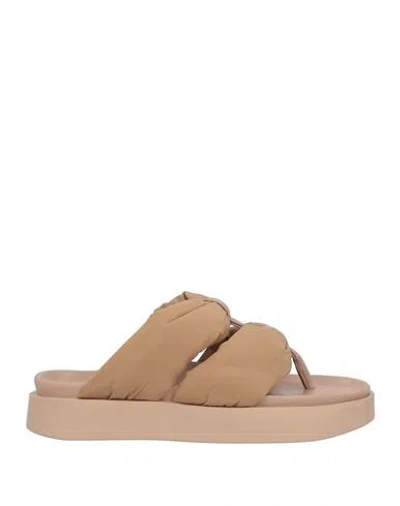 Inuikii Woman Thong Sandal Light Brown Size 8 Leather, Textile Fibers In Beige