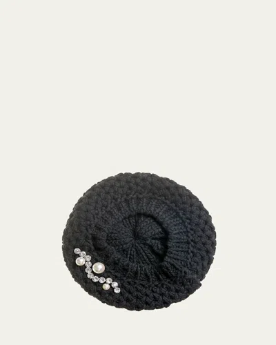 Inverni Embellished Cashmere Beret In Black