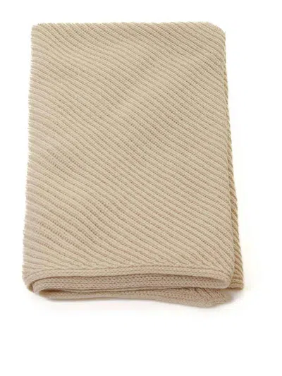 Inverni Triangle Scarf In Pure English Knit Cashmere In Beige