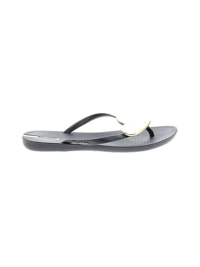 Pre-owned Ipanema Flip Flops In Black