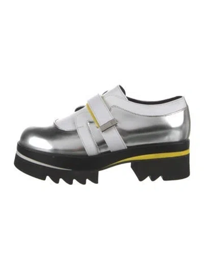 Pre-owned Iri Leather Oxfords In White