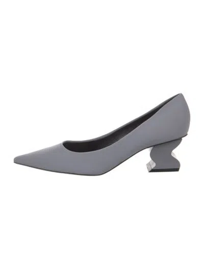 Pre-owned Iri Leather Pumps In Grey