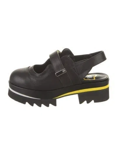 Pre-owned Iri Leather Slingback Sandals In Black