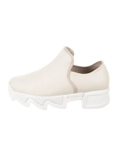 Pre-owned Iri Wes Iii Sneakers In White