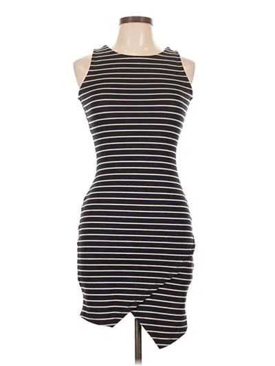 Pre-owned Iris Casual Dress In Black