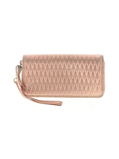 Pre-owned Isaac Mizrahi Leather Wristlet In Brown