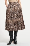 Isaac Mizrahi New York Stretch Cotton Sateen Midi Skirt In Animal Print