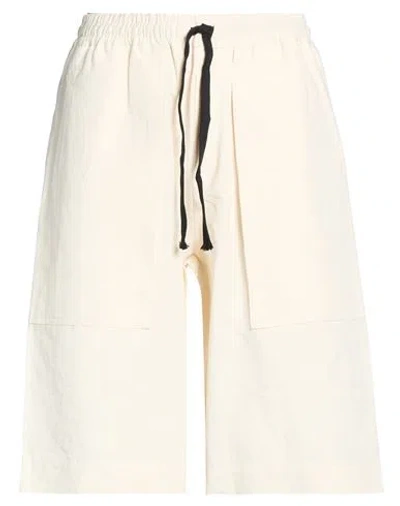 Isabel Benenato Man Shorts & Bermuda Shorts Ivory Size 36 Cotton, Linen In White