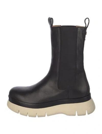 Pre-owned Isabel Marant Leather Chelsea Boots In Black