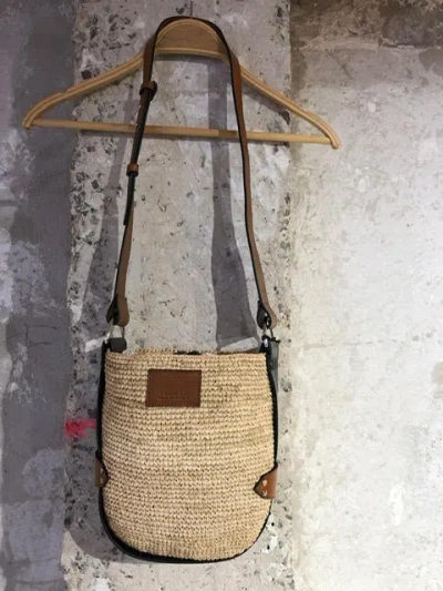 Isabel Marant Logo-patch Raffia Shoulder Bag In Neutral