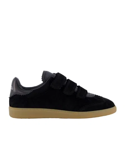 Isabel Marant Round-toe Low-top Casual Shoes In Black
