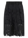 Isabelle Blanche Bermuda Shorts With Floral Patterns