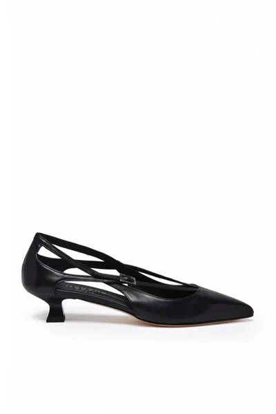 Isabelle  Paris Black Leather Pumps