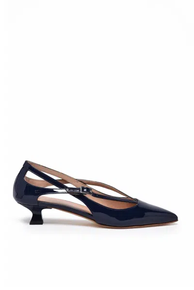 Isabelle  Paris Blue Patent Leather Pumps In Black